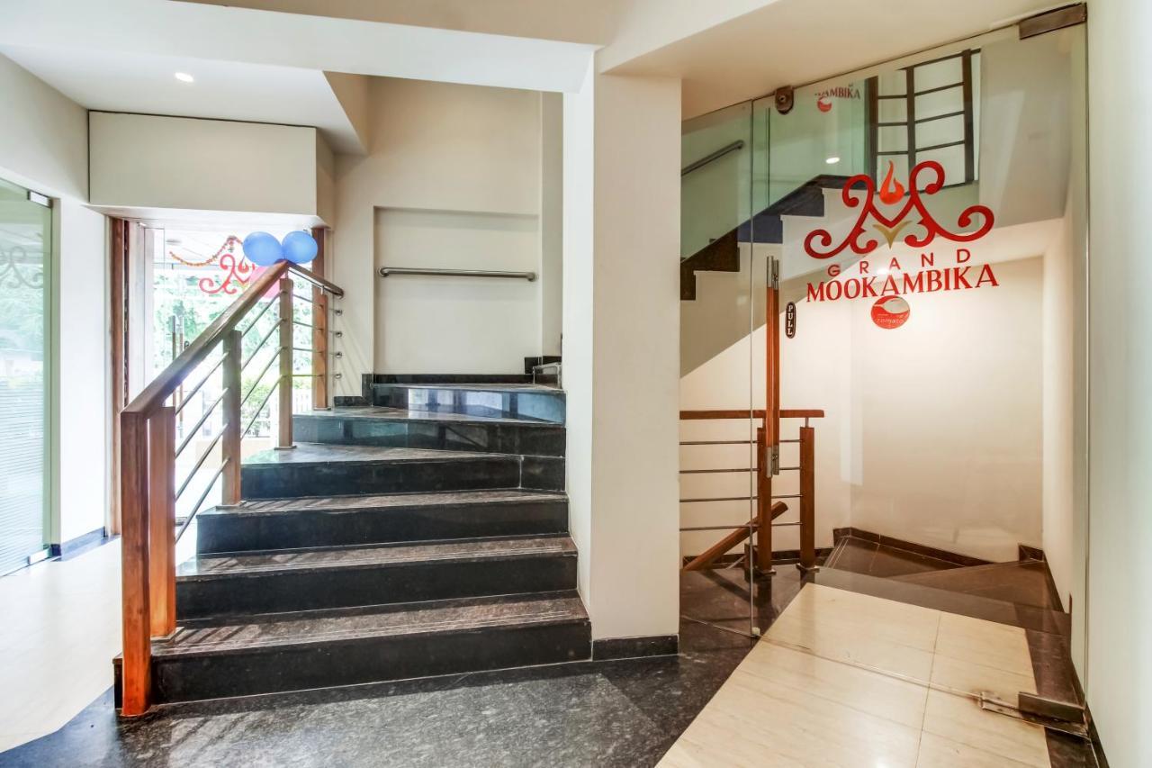 Hotel Grand Mookambika Navi Mumbai Zewnętrze zdjęcie