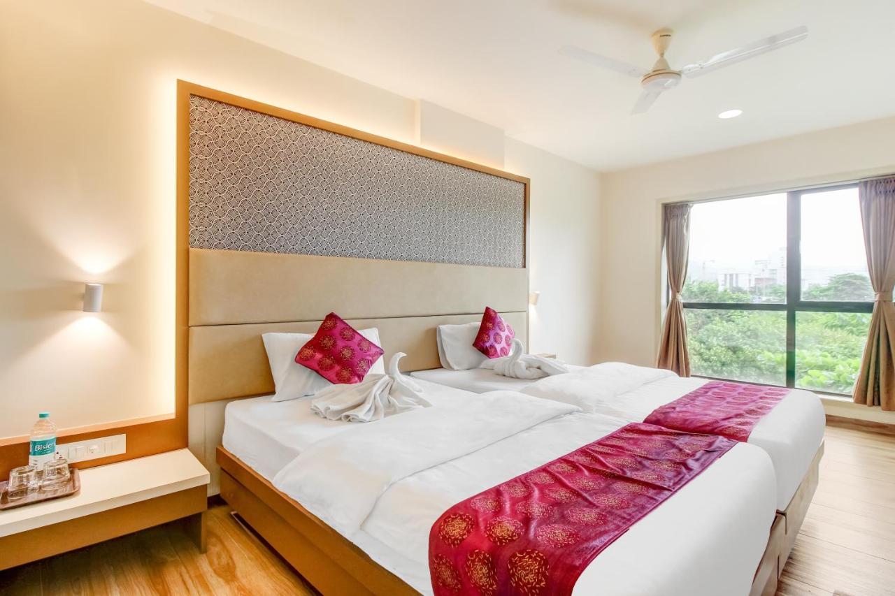 Hotel Grand Mookambika Navi Mumbai Zewnętrze zdjęcie
