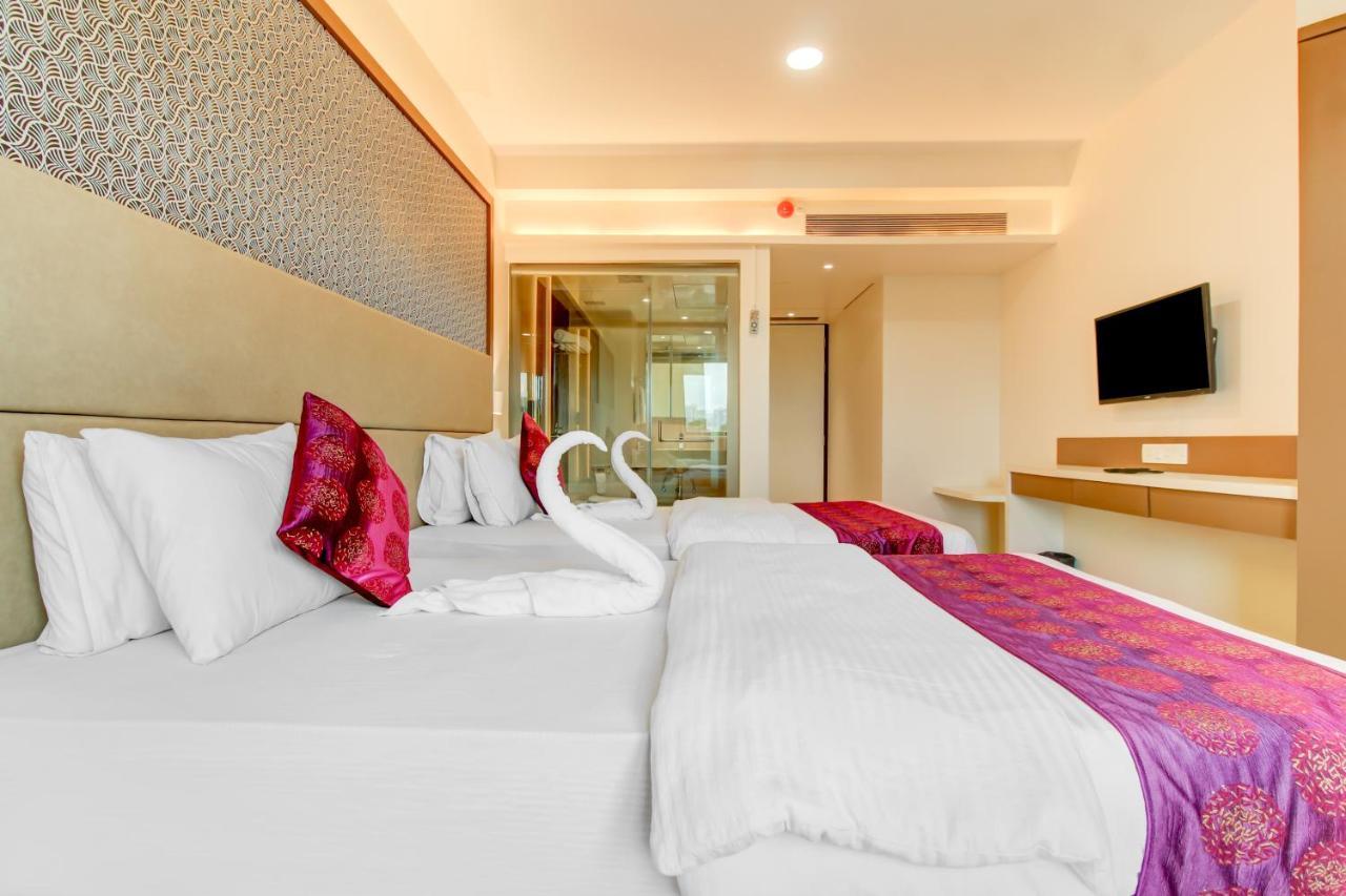 Hotel Grand Mookambika Navi Mumbai Zewnętrze zdjęcie