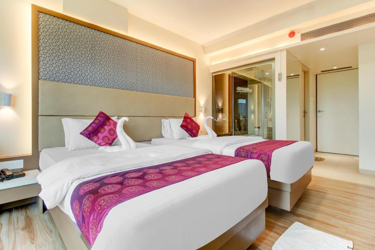 Hotel Grand Mookambika Navi Mumbai Zewnętrze zdjęcie