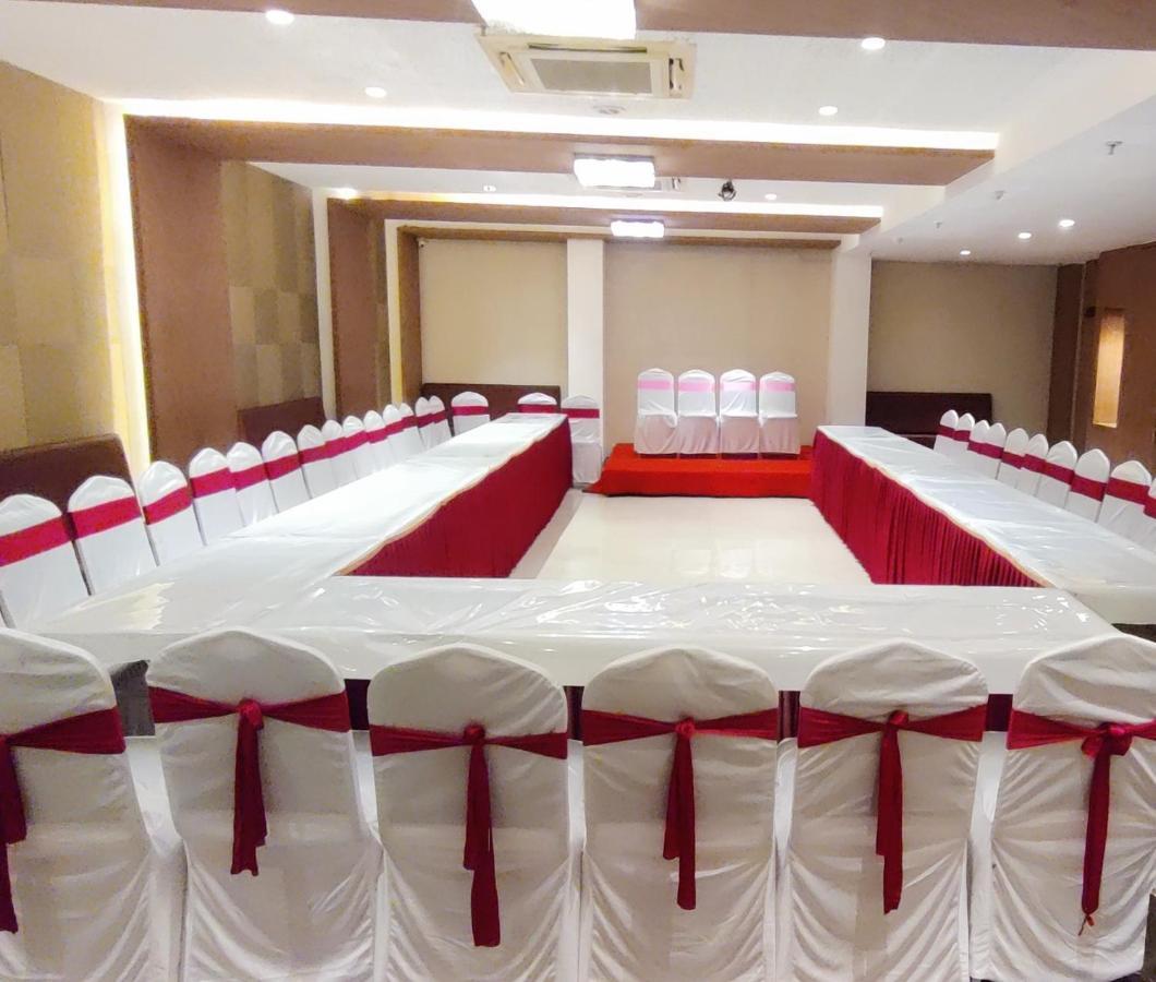 Hotel Grand Mookambika Navi Mumbai Zewnętrze zdjęcie