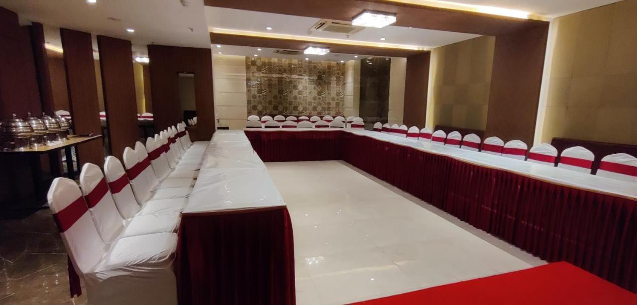 Hotel Grand Mookambika Navi Mumbai Zewnętrze zdjęcie
