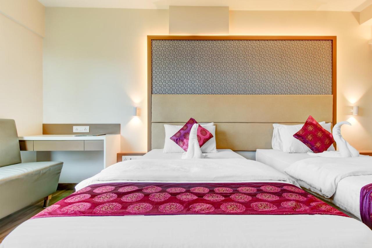 Hotel Grand Mookambika Navi Mumbai Zewnętrze zdjęcie