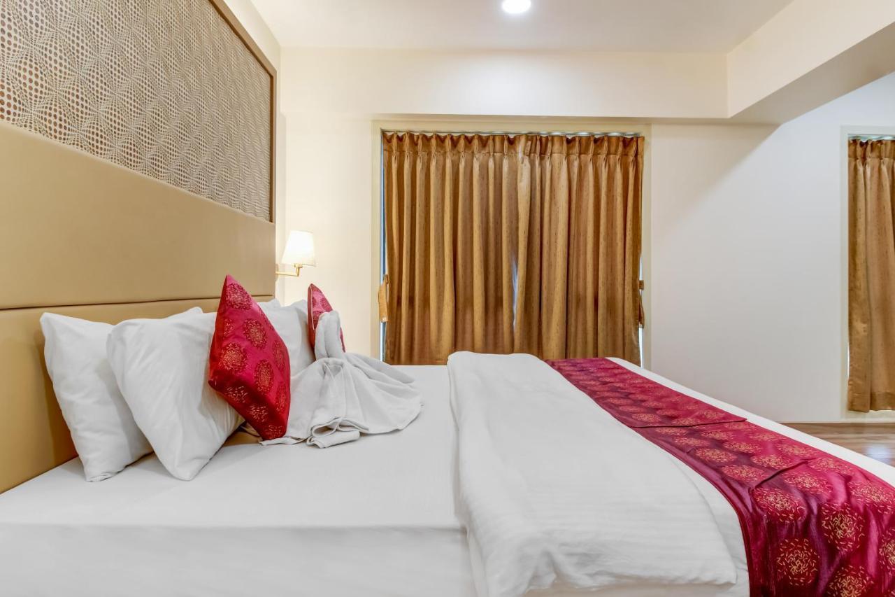 Hotel Grand Mookambika Navi Mumbai Zewnętrze zdjęcie