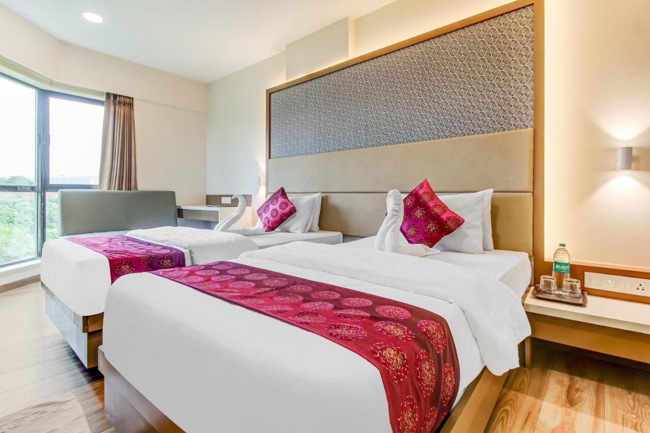Hotel Grand Mookambika Navi Mumbai Zewnętrze zdjęcie
