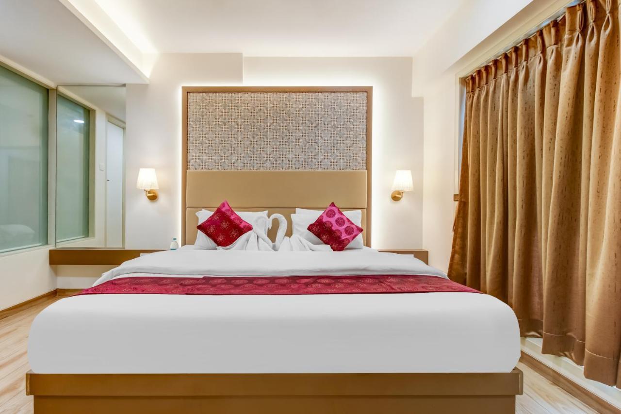 Hotel Grand Mookambika Navi Mumbai Zewnętrze zdjęcie