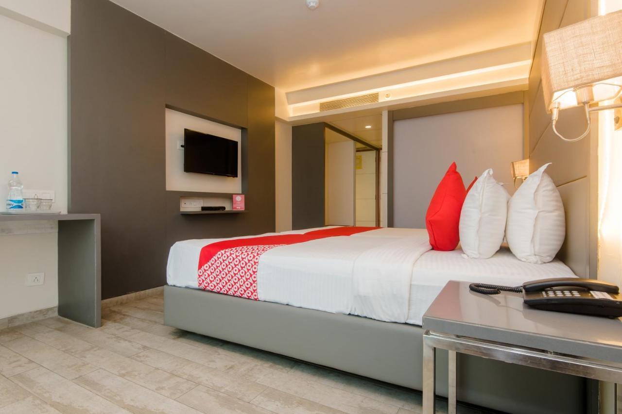 Hotel Grand Mookambika Navi Mumbai Zewnętrze zdjęcie